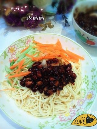 香菇肉酱拌面的做法步骤:9