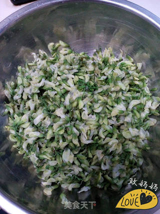槐花蛤蜊饼的做法步骤:4