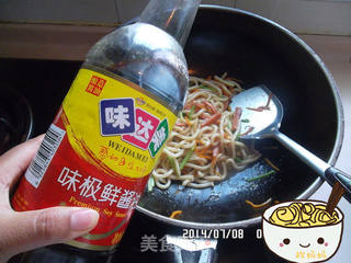 炒乌冬面的做法步骤:8