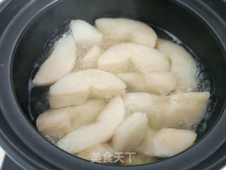 砂锅糖水梨的做法步骤:6