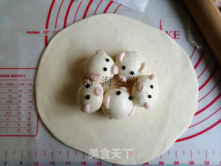 大吉大利母子猪馒头的做法步骤:8