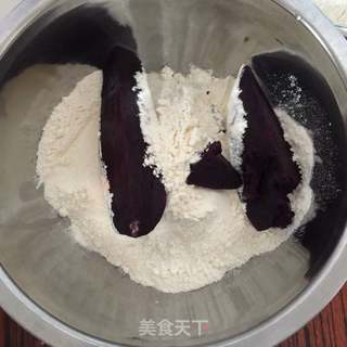 南瓜紫薯馒头的做法步骤:4