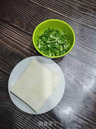 #葱香椒盐饼的做法图解2