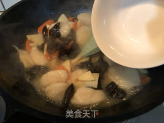 冬笋烧鱼丸的做法步骤:8