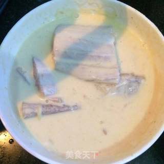 炸带鱼的做法步骤:5