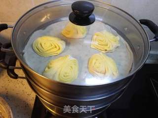 南瓜花卷的做法步骤：13