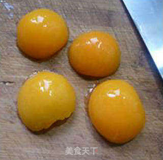 黄桃仿火龙果羹的做法步骤:6
