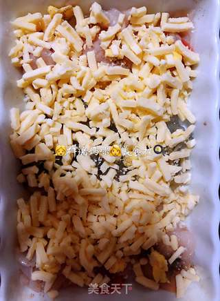 祥瑞妈咪美食控 腊月二十九奶香四溢马苏里拉焗海鲜的做法步骤:6