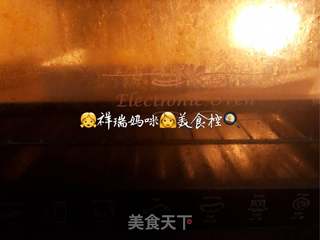 祥瑞妈咪美食控 腊月二十九奶香四溢马苏里拉焗海鲜的做法步骤:8