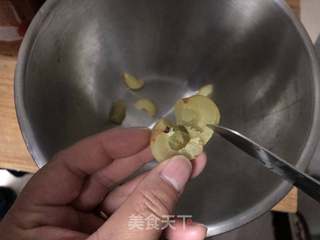 蜜制滇橄榄的做法步骤:7