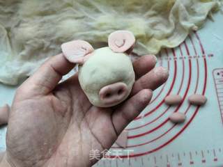 小猪豆沙包的做法步骤:15