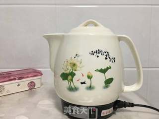 银耳莲子羹的做法步骤:6