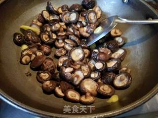 海鲜一品锅的做法步骤:11