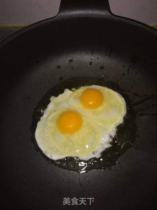 蛋炒饭的做法步骤:2