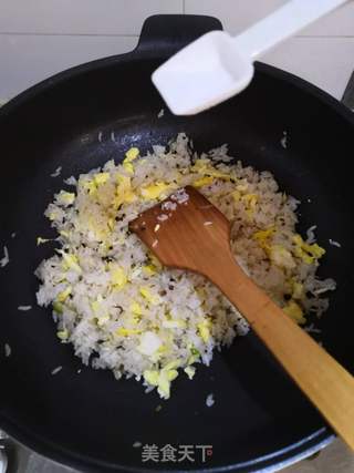 蛋炒饭的做法步骤:9