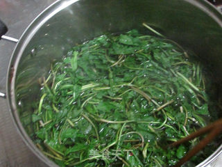 蒸荠菜春饼的做法步骤:2