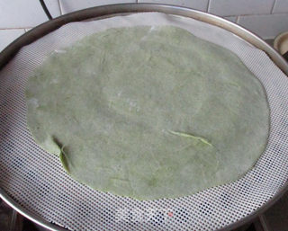 蒸荠菜春饼的做法步骤:7