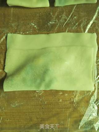 菲菜虾米春卷的做法步骤:6