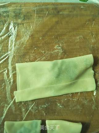 菲菜虾米春卷的做法步骤:7