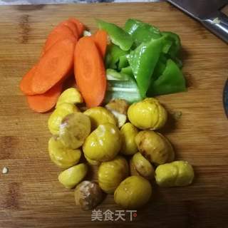 栗子鸡的做法步骤:3