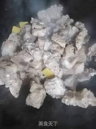 老干妈烧排骨的做法步骤:5