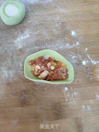 翡翠白菜饺的做法步骤:12