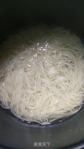 燕饺汤面的做法步骤：5