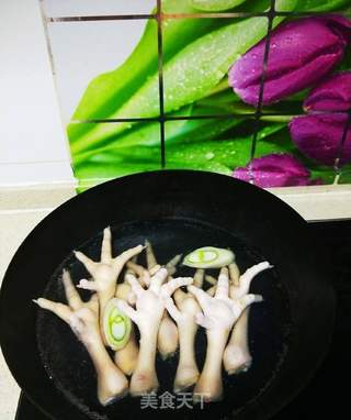 盐焗鸡爪的做法步骤:3