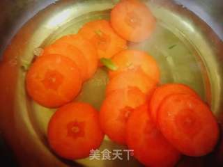#团圆饭#胡萝卜豆干青菜素饺的做法步骤:4