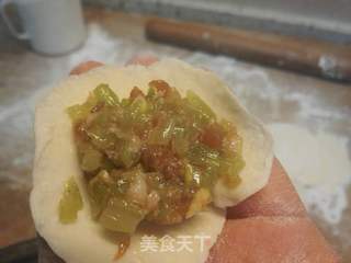 猪肉芹菜盒子的做法步骤:18