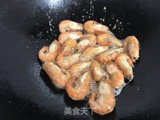 八宝酱焖虾的做法步骤：2