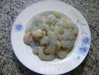 香葱虾仁鸡蛋饼的做法步骤：2