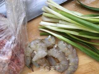 烫面元宝鲜虾饺的做法步骤:8