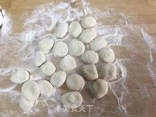 烫面元宝鲜虾饺的做法步骤:6