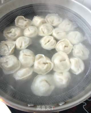 烫面元宝鲜虾饺的做法步骤:19