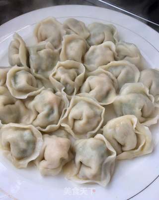 烫面元宝鲜虾饺的做法步骤:20