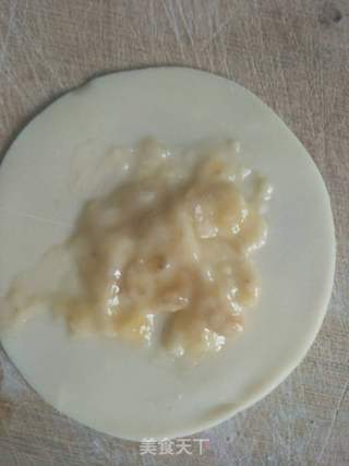 饺子皮香蕉饼的做法步骤:2