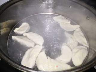 韭菜鸡蛋馅饺子的做法步骤:12