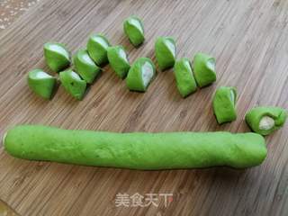 翡翠白菜饺子的做法步骤:7