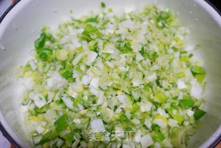牛肉大葱馅饺子的做法步骤:3