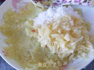 团圆饭~苹果土豆饼的做法步骤：3