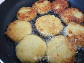 团圆饭~苹果土豆饼的做法步骤：7