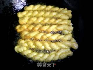 炸麻花的做法步骤:12