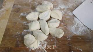 虾仁韭菜水煎包的做法步骤:10