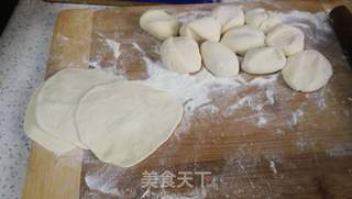 猪肉韭菜包子的做法步骤:9