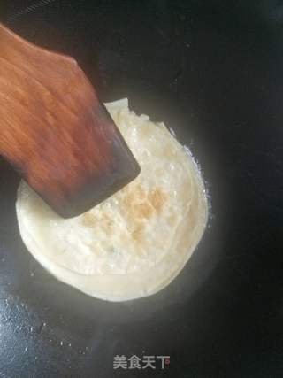 饺子皮香酥饼的做法步骤:7