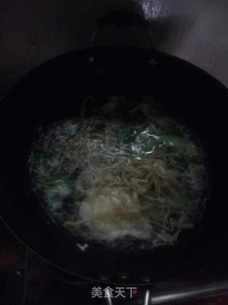 鸡蛋青菜豆粑的做法步骤:7