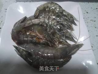 油焖大虾的做法步骤：1
