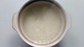 大闸蟹蛤蜊粥的做法步骤:4