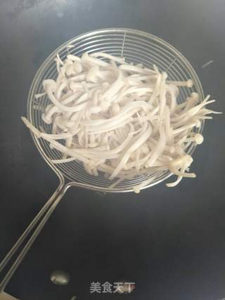 鸿运虾抱百财的做法步骤:2